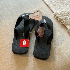 Brand New Havaianas Men’s Urban Basics SIZE 9/10